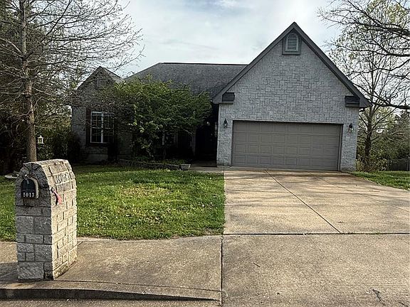 2nd image of 1013 Cypress Dr