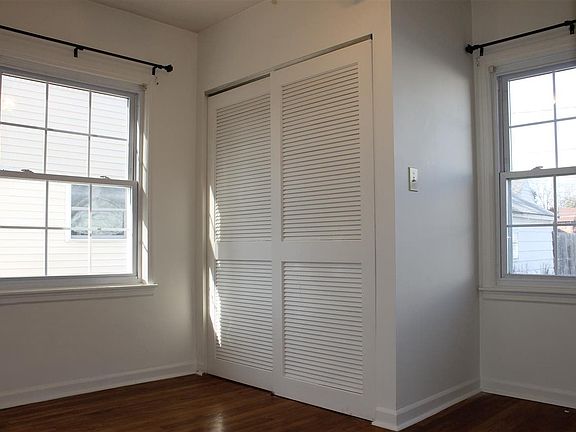 5th image of 1124 Ravenswood Dr