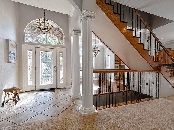 4th image of 1110 Melinda Ln