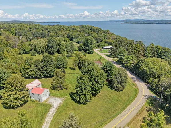 59 Townline Road, Grand Isle, VT 05458