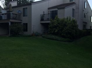 9915 SW Trapper Ter, Beaverton, OR 97008