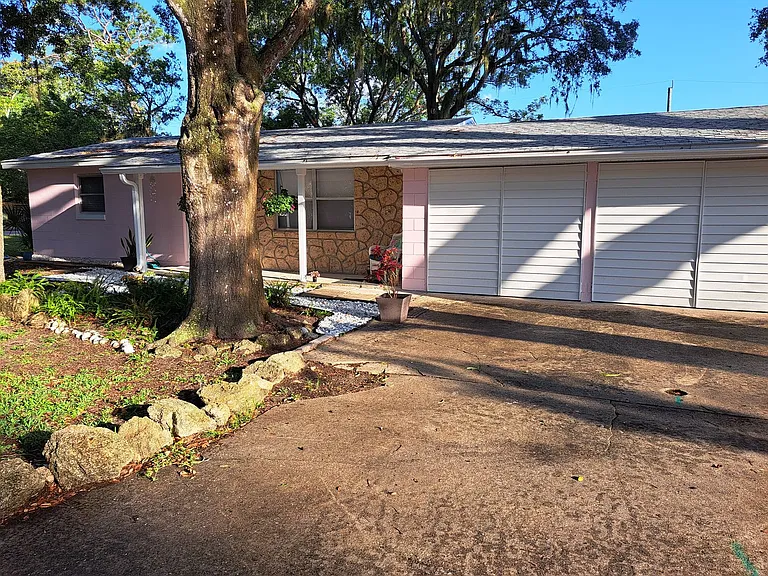 630 Olive St — Photo 39