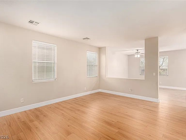 11209 Salentino Ave — Photo 12