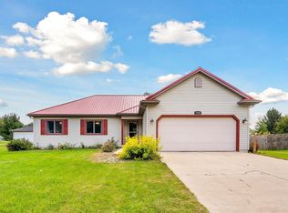 1249 N Arbutus Trl, Warsaw, IN 46580