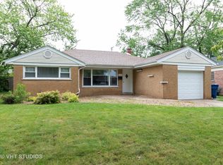 4105 W Dean Dr, Oak Lawn, IL 60453