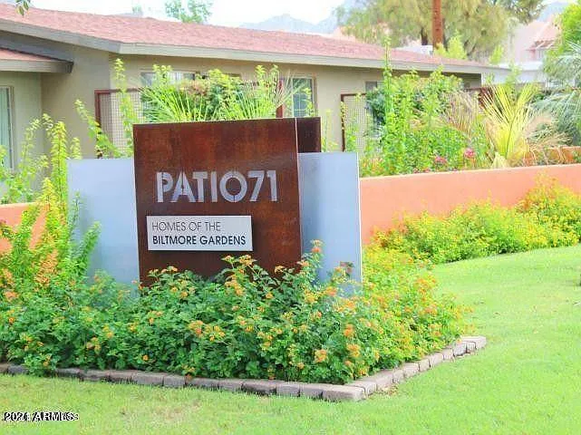 2 bed, 1.0 bath, 797 sqft, $1,795 — Photo 2