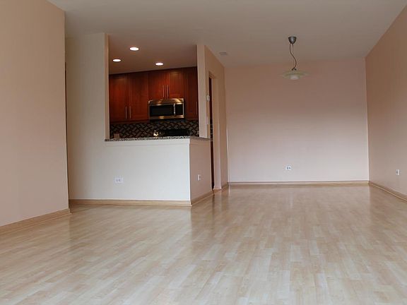 3rd image of 1112 Castilian Ct Unit C-213