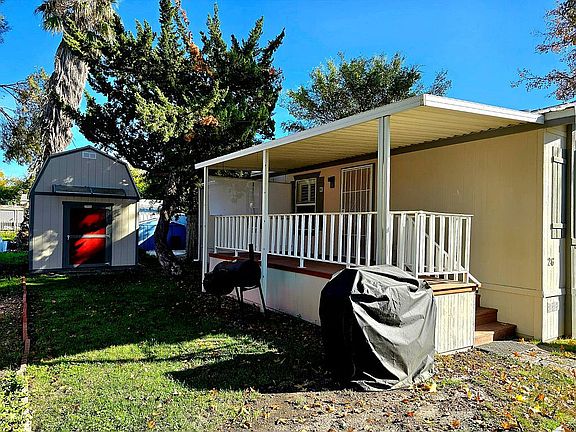 5th image of 13955 W Walnut Grove Rd #26