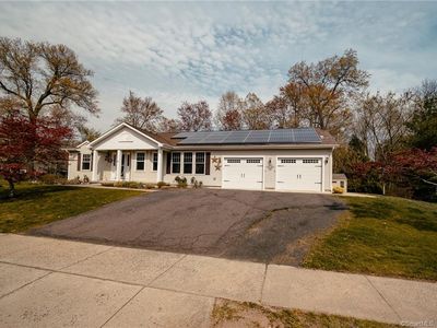 40 McCormick Ln, Middletown, CT, 06457