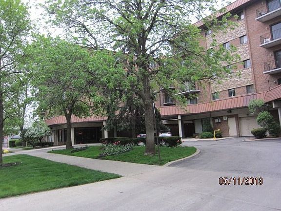 2nd image of 2317 N Neva Ave APT 409A