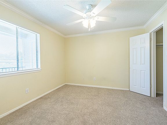 4th image of 1901 Holleman Dr W APT 314