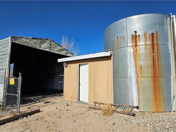 42920 Carmer Rd, Lucerne Valley, CA 92356