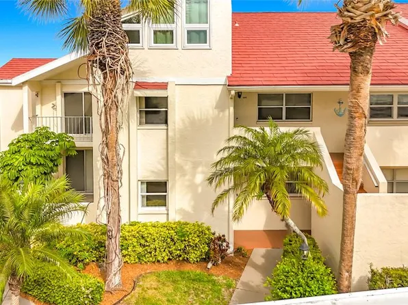 760 Village Cir APT 109, Venice, FL 34292