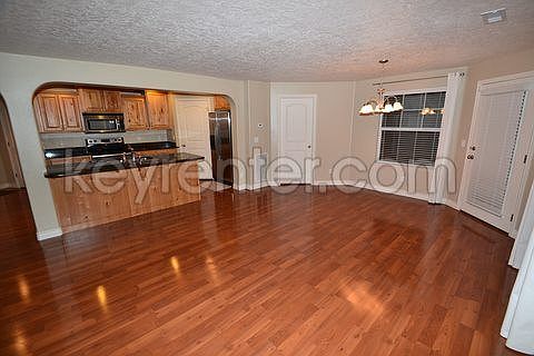3rd image of 5043 W Calton Ln Unit 106