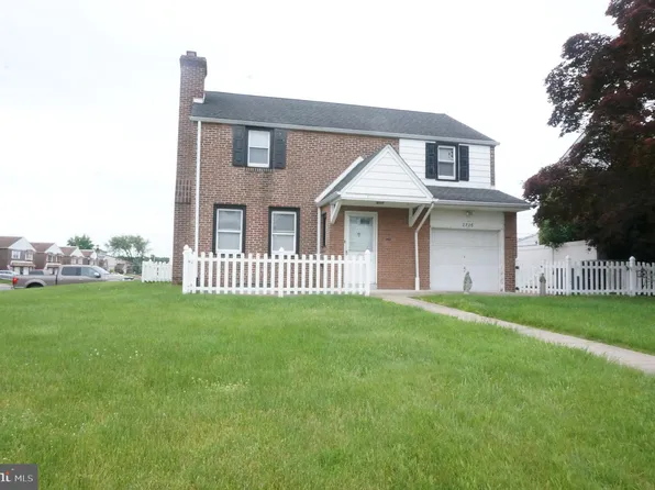 2726 Rhawn St, Philadelphia, PA 19152