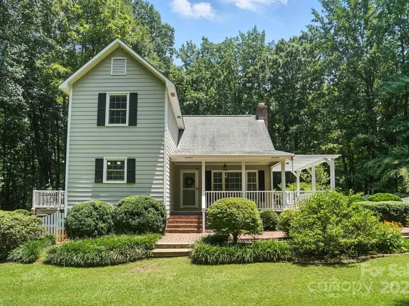 8003 Pine Oak Rd, Waxhaw, NC 28173