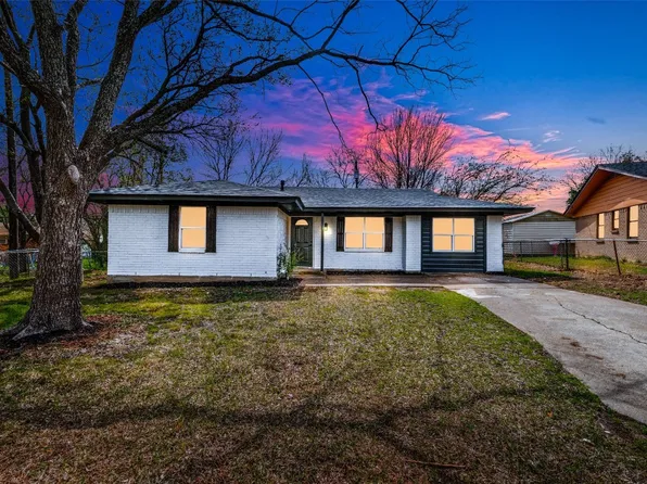 1123 S Carlton St, Ennis, TX 75119