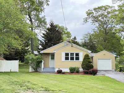 271 Jones Hill Road, West Haven, CT, 06516