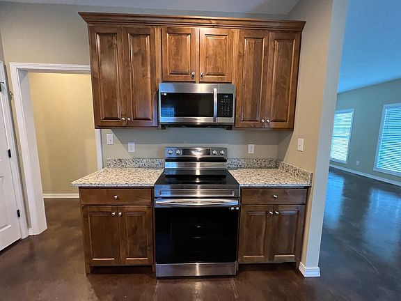 5th image of 12862B Churchill Dr