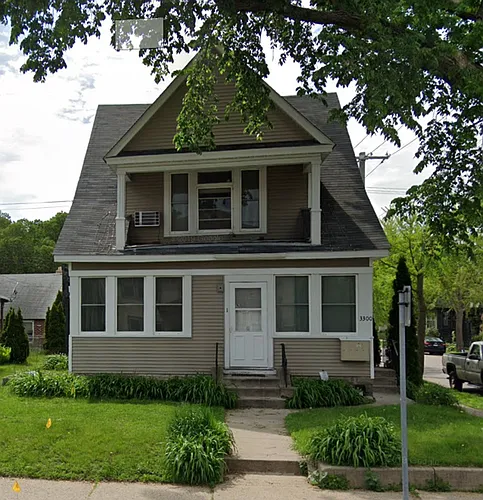 1 Bedroom Unit With Garage Space - Available Now! Photo 1