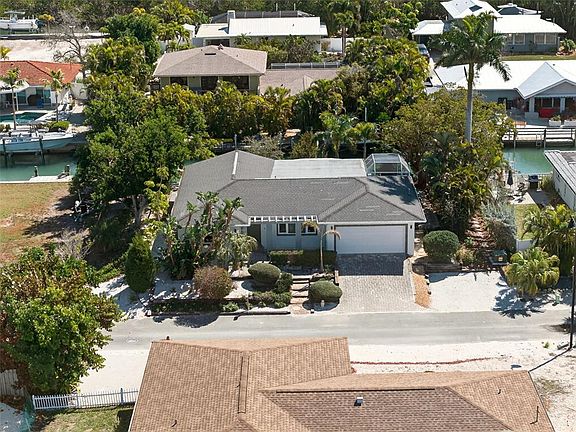 4th image of 550 De Narvaez Dr