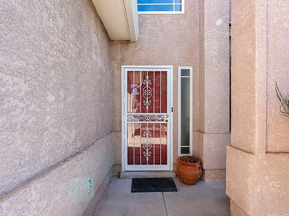 3rd image of 10432 Chandler Dr NW