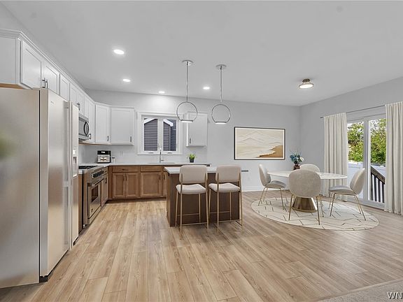 2nd image of 117 Sandywood Cir