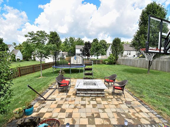3rd image of 109 Clayburn Dr