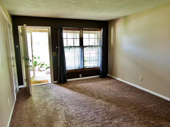 5th image of 4209 W Hummingbird Way