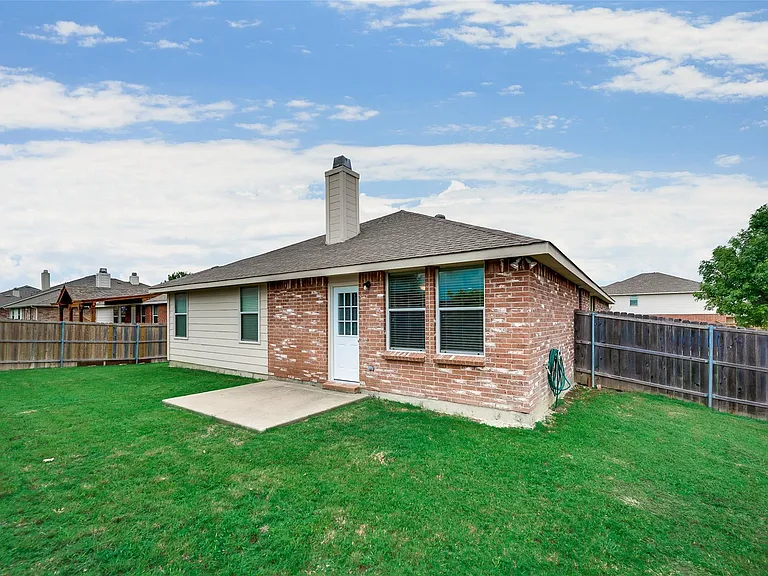 716 Rainsville Dr — Photo 18