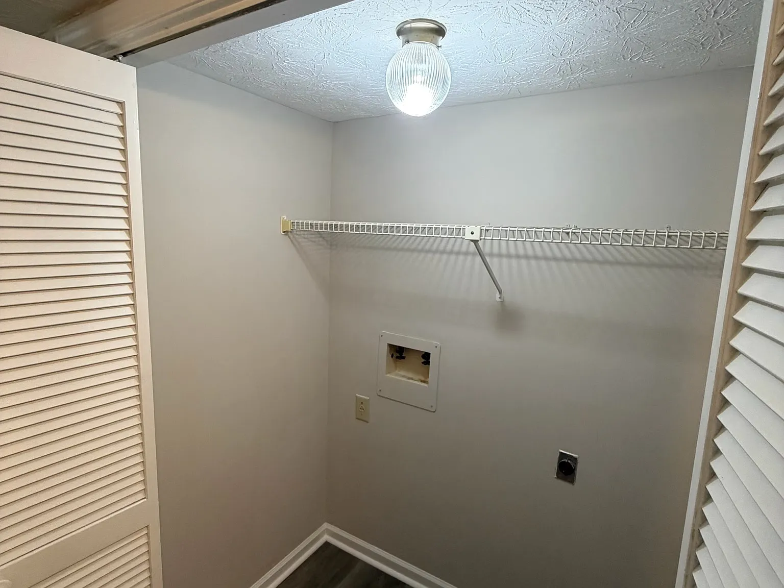 2593 Whitehead Place Dr — Photo 3