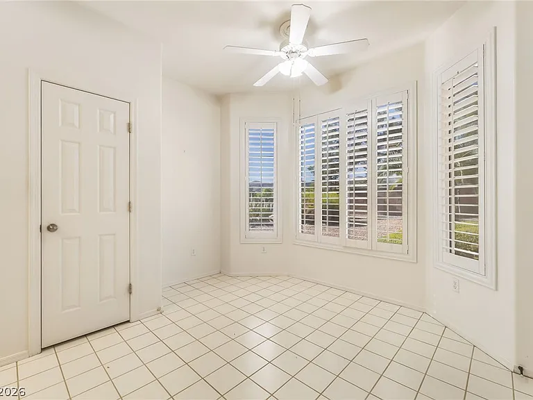 499 Elm Hollow Ct — Photo 18