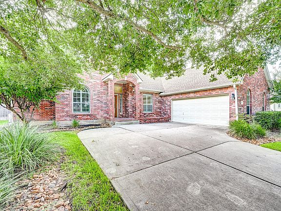 4th image of 257 Palais Verde Rd