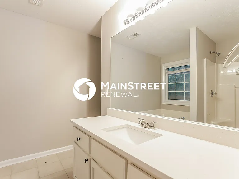 Main Bathroom