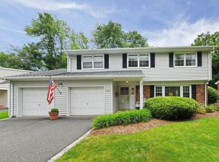 736 Linwood Ave, Ridgewood, NJ 07450