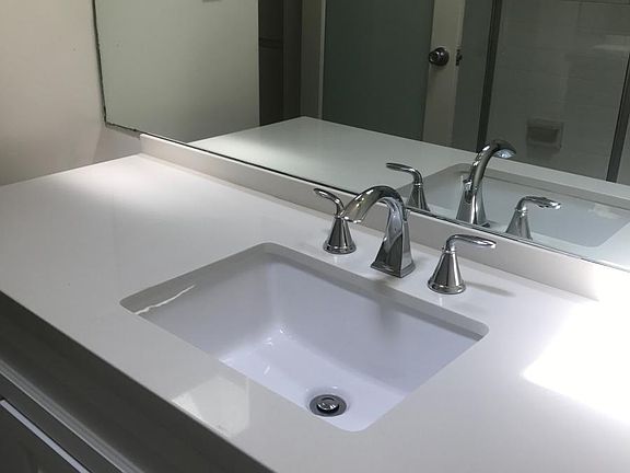 2nd image of 1422 N Fairfax Ave APT 5