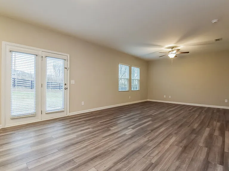 525 Knightsbridge Ln — Photo 5