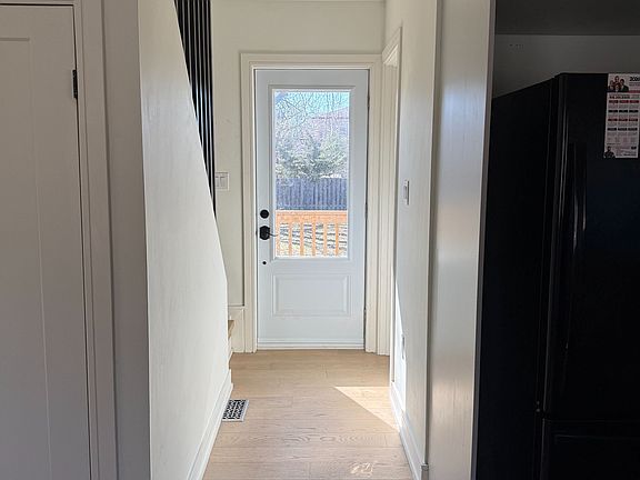 3rd image of 32 Homestead Rd