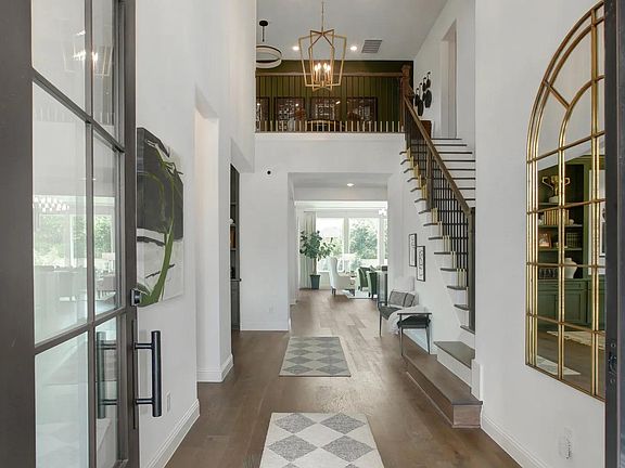 The Brookdale II Foyer