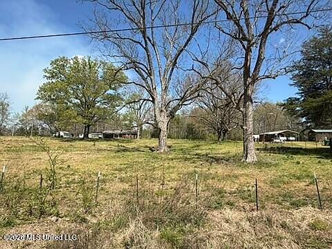 5th image of 1332 Walker Rd