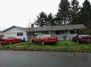 15106 SE Lincoln St, Portland, OR 97233