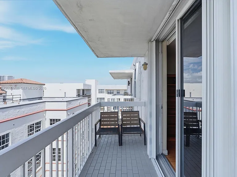 3588 Collins Ave #504 — Photo 17