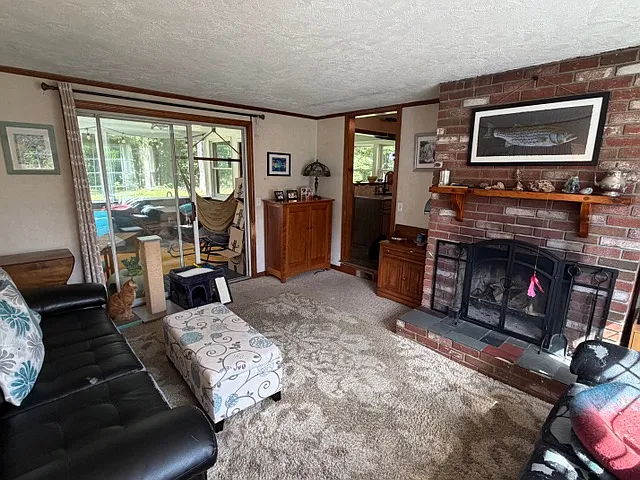 4 bed, 1623 sqft, $3,500 — Photo 3