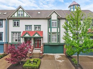 11 Waterside Pl, Pittsburgh, PA
