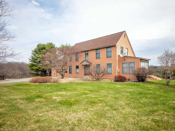 47 Oak Hill Drive, Dummerston, VT 05301