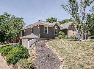 8700 N Winan Ave, Kansas City, MO 64153