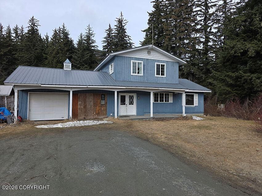 1st image of 862 Spruce Grove Rd