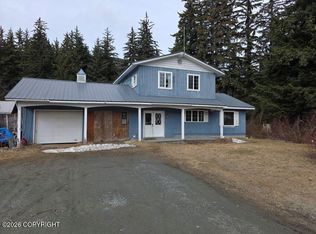 862 Spruce Grove Rd, Haines, AK 99827