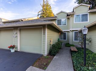 3912 NW Fairway Ln, Bremerton, WA 98312