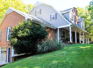 1914 Laurel Mountain Dr, Salem, VA 24153